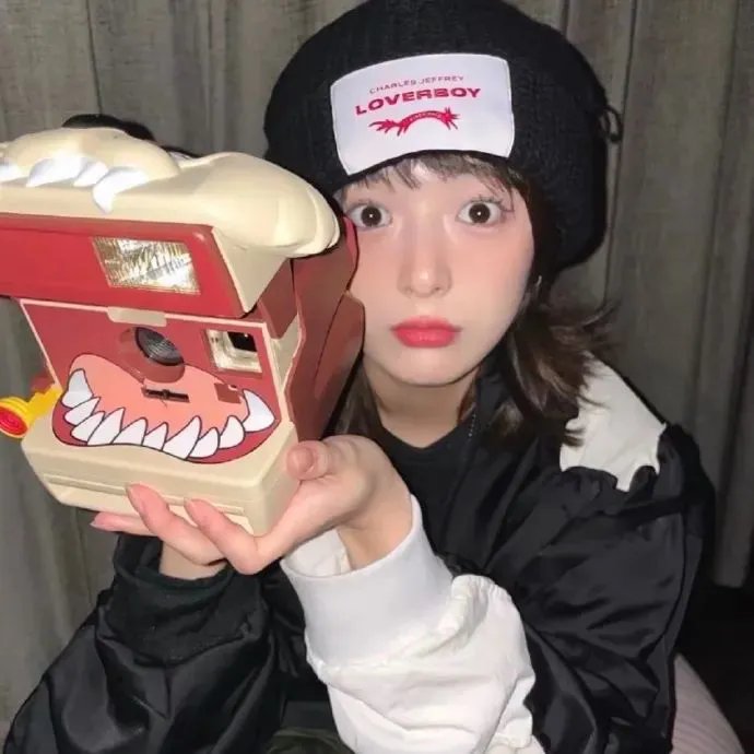 七个月亮